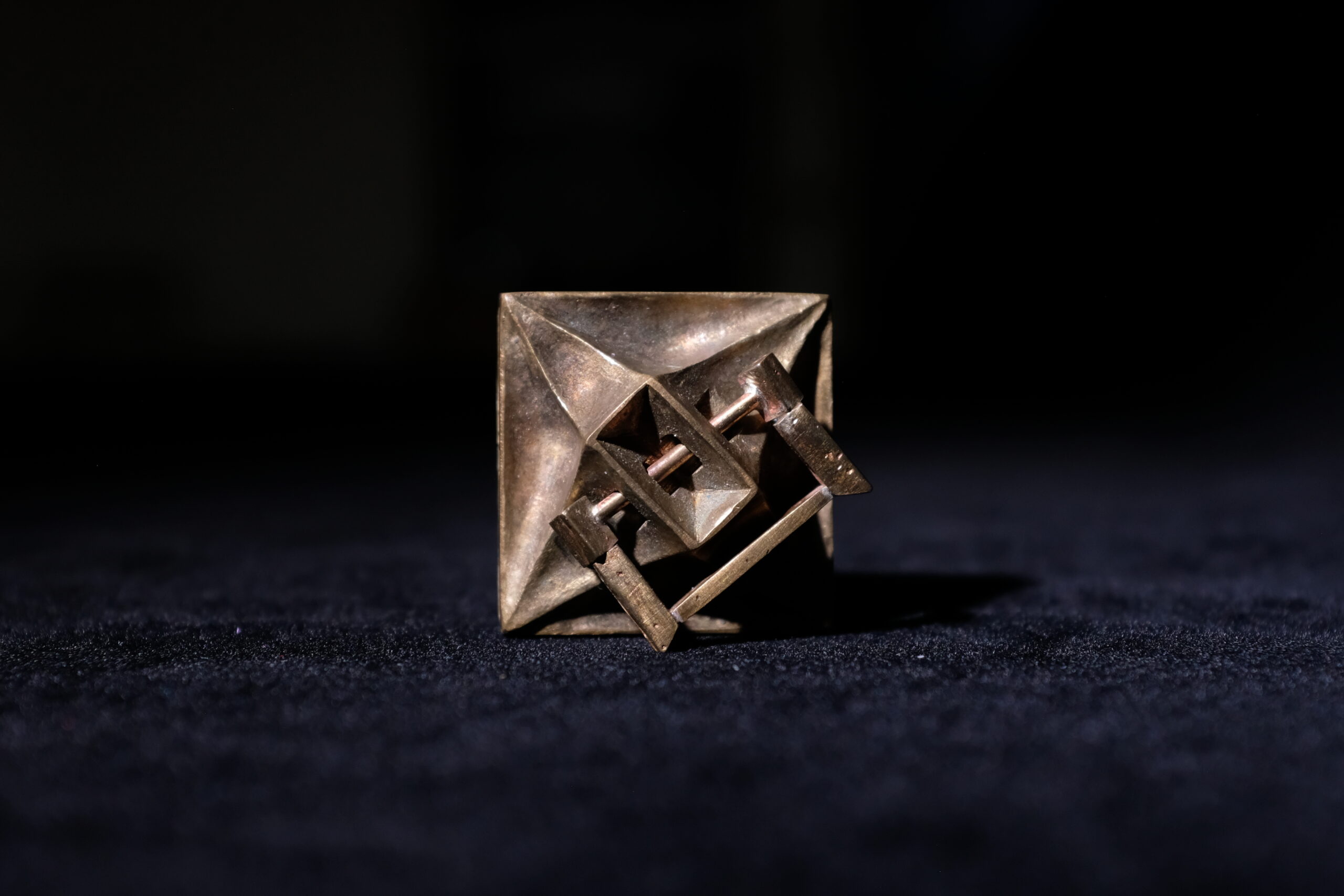 Lost Wax Pendant- Expressive Modeling - Image 3